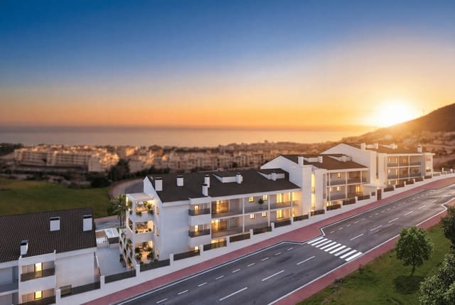 2 makuuhuone Huoneisto myytävänä paikassa Benalmádena mukana uima-altaan 
autotalli - 351 000 € (Ref: 10120845)