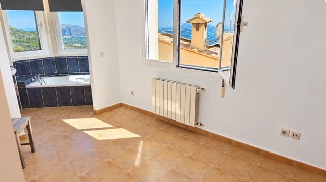 5 quarto Moradia para venda em Vall de Laguart com piscina garagem - 365 000 € (Ref: 10130236)