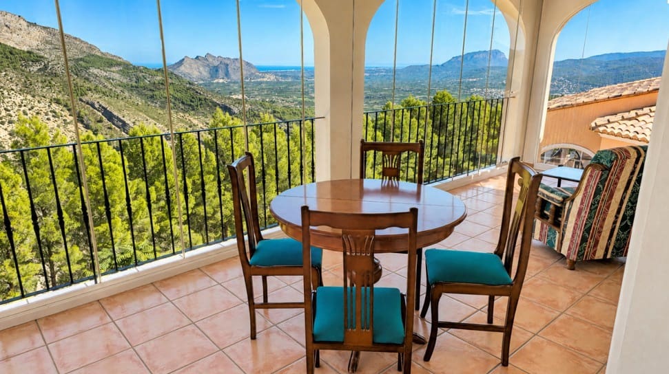 5 quarto Moradia para venda em Vall de Laguart com piscina garagem - 365 000 € (Ref: 10130236)