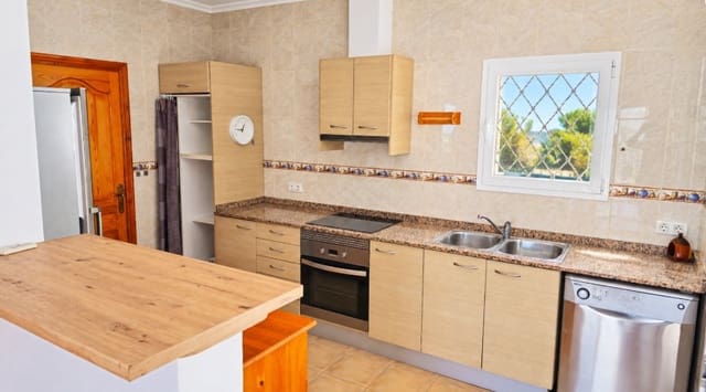 5 quarto Moradia para venda em Vall de Laguart com piscina garagem - 365 000 € (Ref: 10130236)
