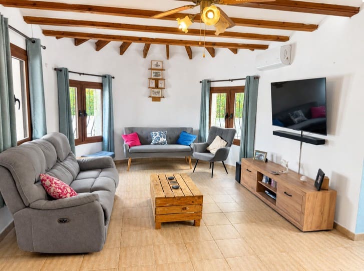 2 soverom Villa til salgs i Jalon / Xalo med svømmebasseng garasje - € 475 000 (Ref: 10187606)