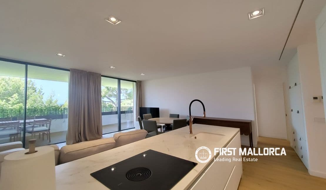 2 sypialnia Apartament na sprzedaż w Santa Ponsa z basenem garażem - 1 630 000 € (Ref: 10001309)