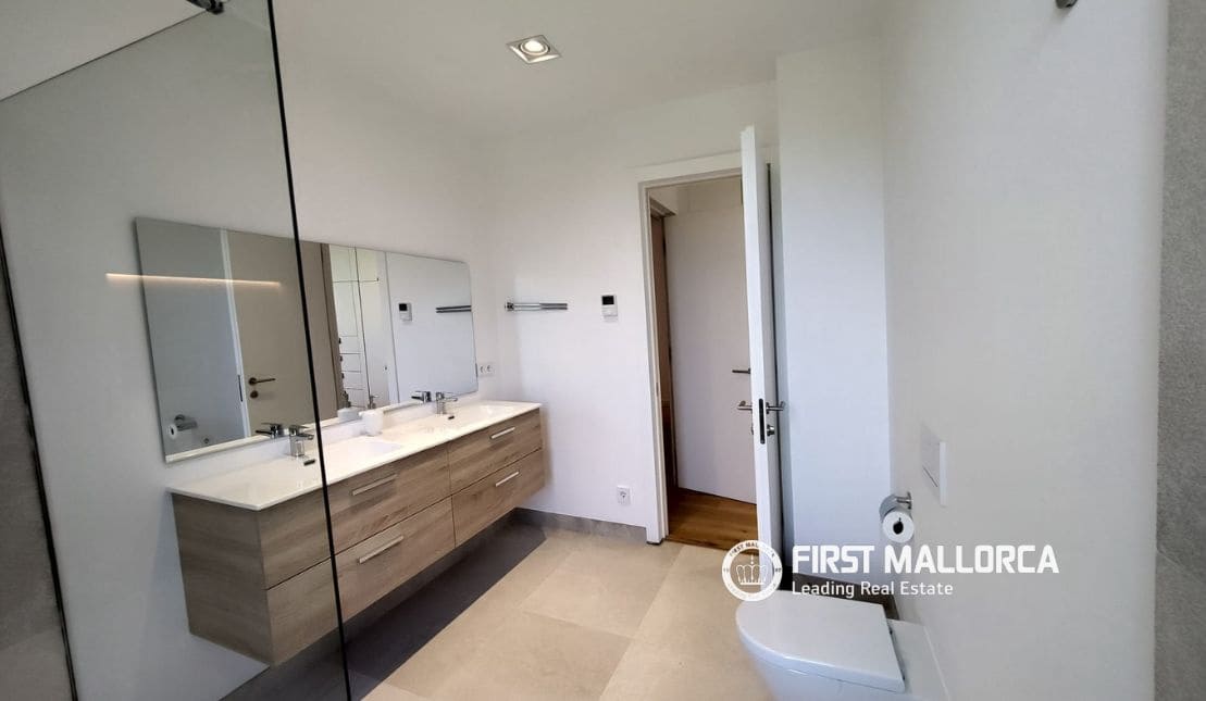 2 sypialnia Apartament na sprzedaż w Santa Ponsa z basenem garażem - 1 630 000 € (Ref: 10001309)