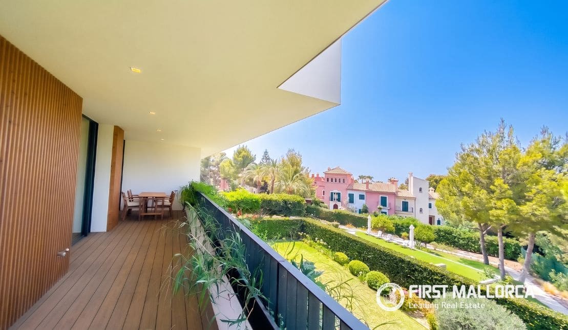 2 sypialnia Apartament na sprzedaż w Santa Ponsa z basenem garażem - 1 630 000 € (Ref: 10001309)