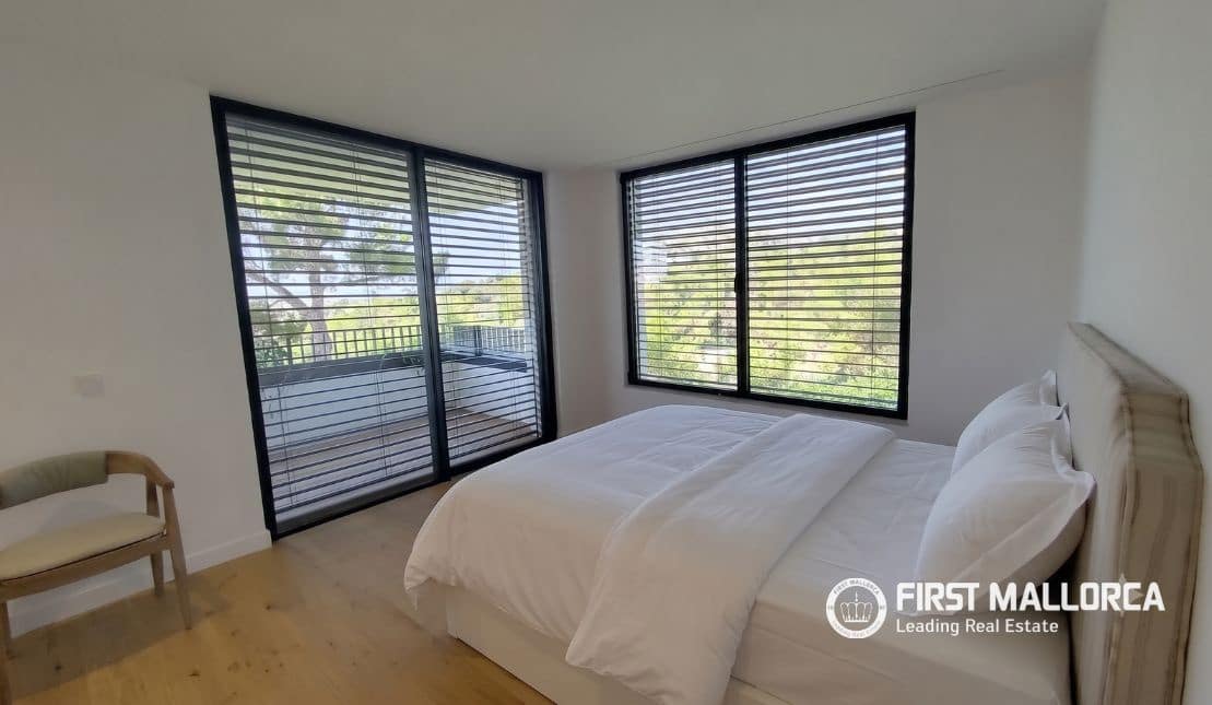 2 sypialnia Apartament na sprzedaż w Santa Ponsa z basenem garażem - 1 630 000 € (Ref: 10001309)