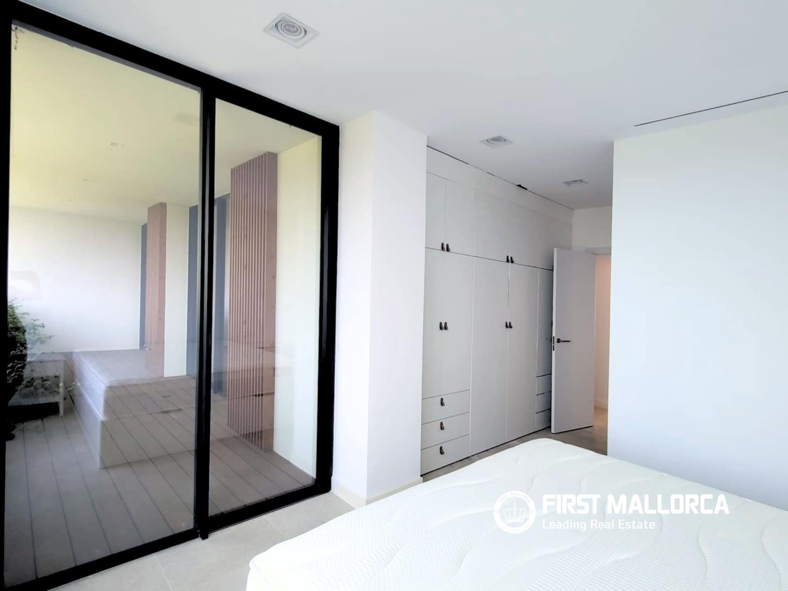 3 slaapkamer Appartement te koop in Santa Ponsa met zwembad garage - € 1.630.000 (Ref: 10001310)