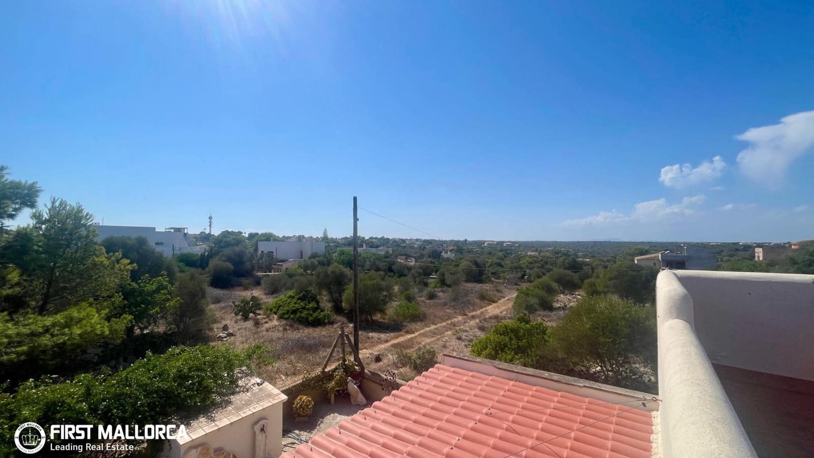 4 slaapkamer Finca/Landhuis te koop in Cala Llombards met garage - € 740.000 (Ref: 10004774)