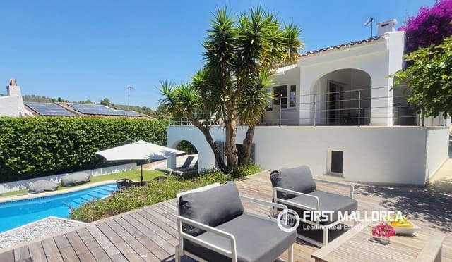 3 bedroom Villa for sale in Costa de la Calma, Calvià with pool garage - € 1,200,000 (Ref: 10004776)