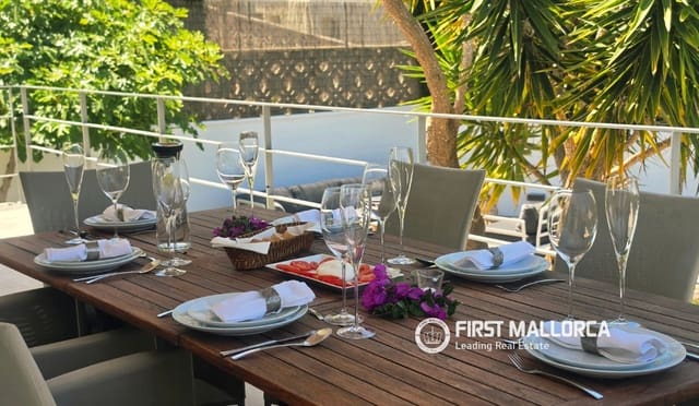 3 bedroom Villa for sale in Costa de la Calma, Calvià with pool garage - € 1,200,000 (Ref: 10004776)