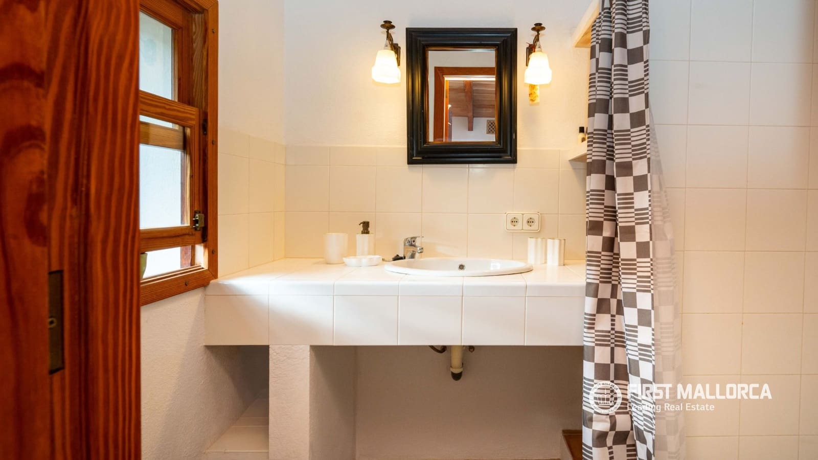 Finca/Casa Rural de 4 habitaciones en Andratx en venta con piscina garaje - 1.950.000 € (Ref: 10004777)