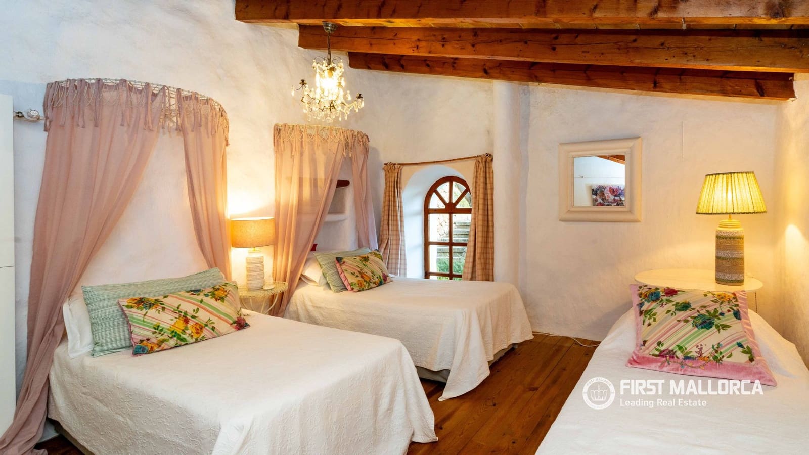 Finca/Casa Rural de 4 habitaciones en Andratx en venta con piscina garaje - 1.950.000 € (Ref: 10004777)