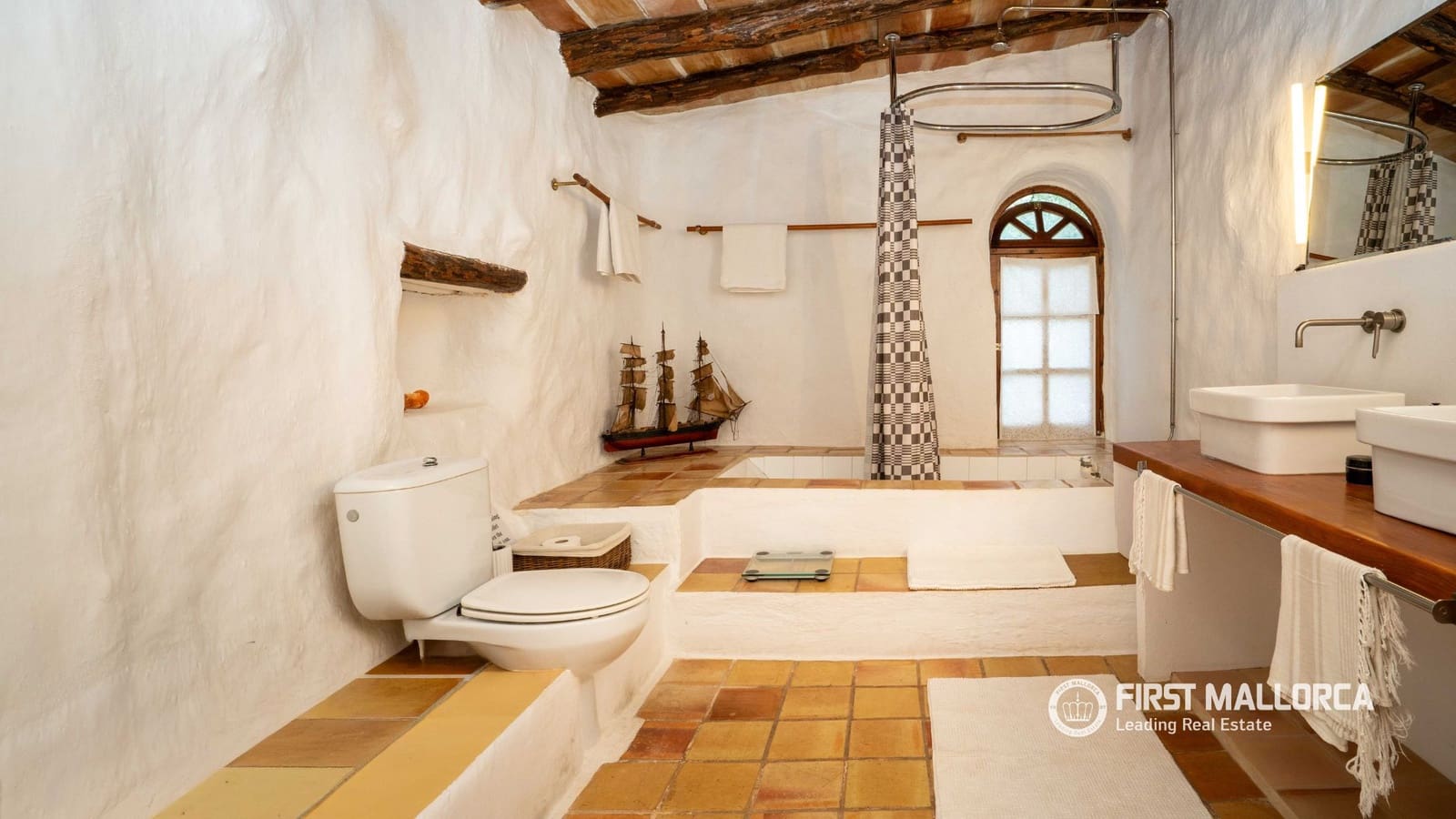 Finca/Casa Rural de 4 habitaciones en Andratx en venta con piscina garaje - 1.950.000 € (Ref: 10004777)