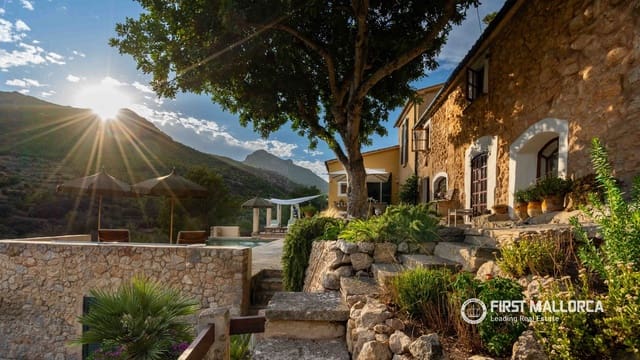 Finca/Casa Rural de 4 habitaciones en Andratx en venta con piscina garaje - 1.950.000 € (Ref: 10004777)
