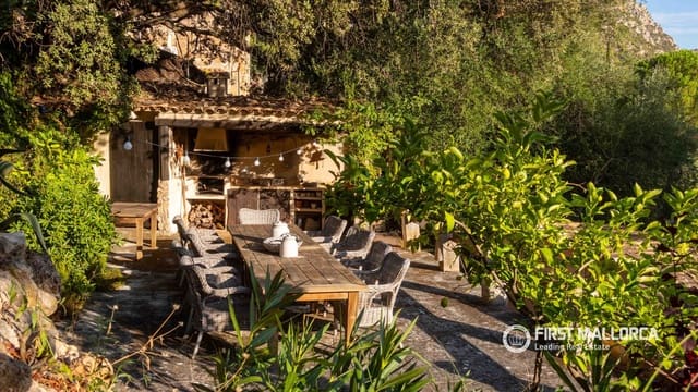 Finca/Casa Rural de 4 habitaciones en Andratx en venta con piscina garaje - 1.950.000 € (Ref: 10004777)