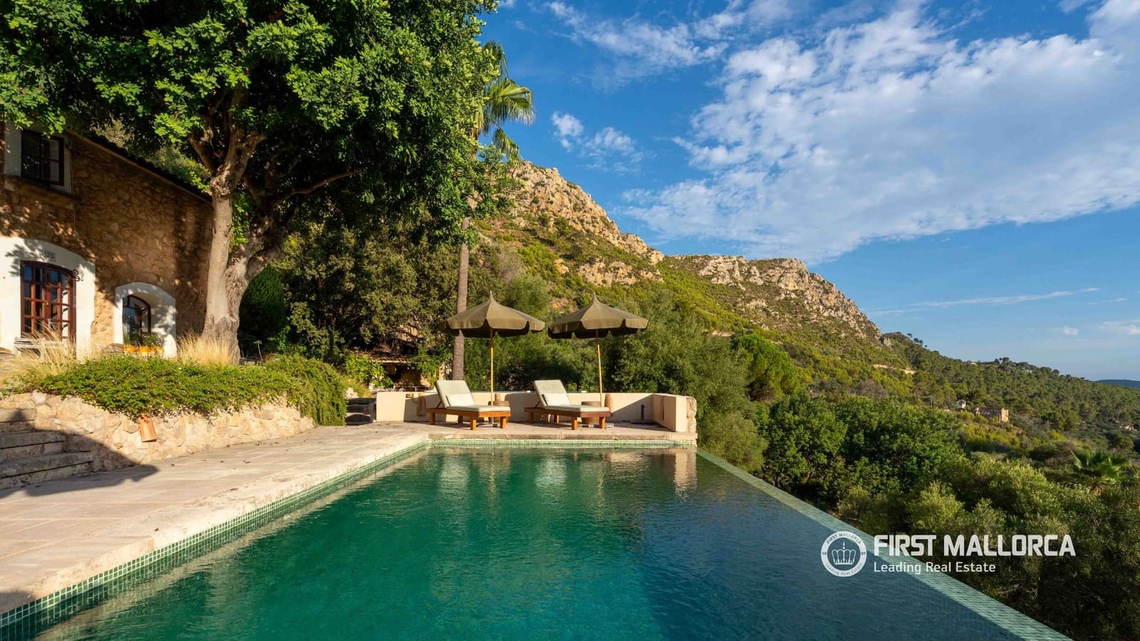 Finca/Casa Rural de 4 habitaciones en Andratx en venta con piscina garaje - 1.950.000 € (Ref: 10004777)
