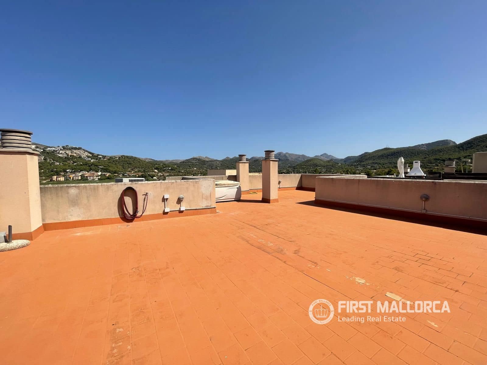 3 sypialnia Penthouse do wynajęcia w Puerto de Andratx z garażem - 2 200 € (Ref: 10008067)