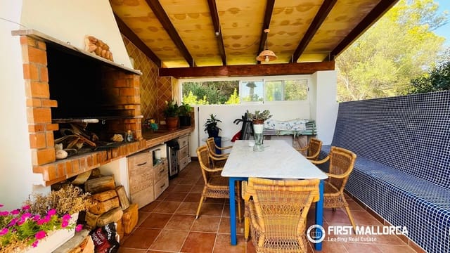 4 slaapkamer Villa te koop in Cala d'Or, Santanyí met zwembad garage - € 1.790.000 (Ref: 10008068)