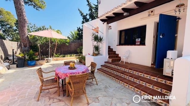4 slaapkamer Villa te koop in Cala d'Or, Santanyí met zwembad garage - € 1.790.000 (Ref: 10008068)