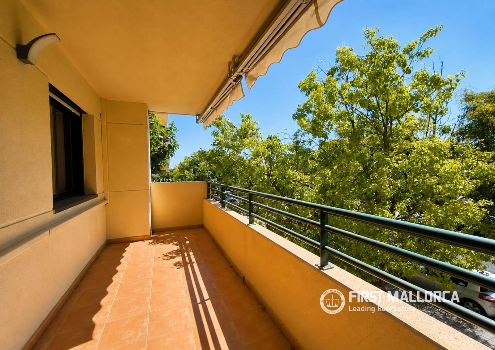 2 bedroom Apartment for rent in Palma de Mallorca with garage - € 2,000 (Ref: 10009918)