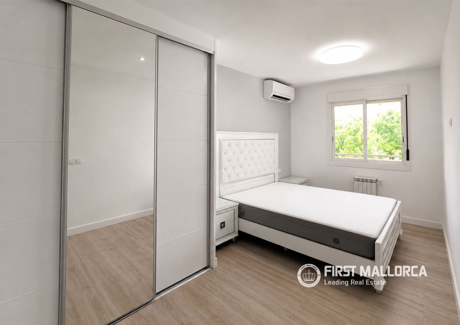 2 bedroom Apartment for rent in Palma de Mallorca with garage - € 2,000 (Ref: 10009918)