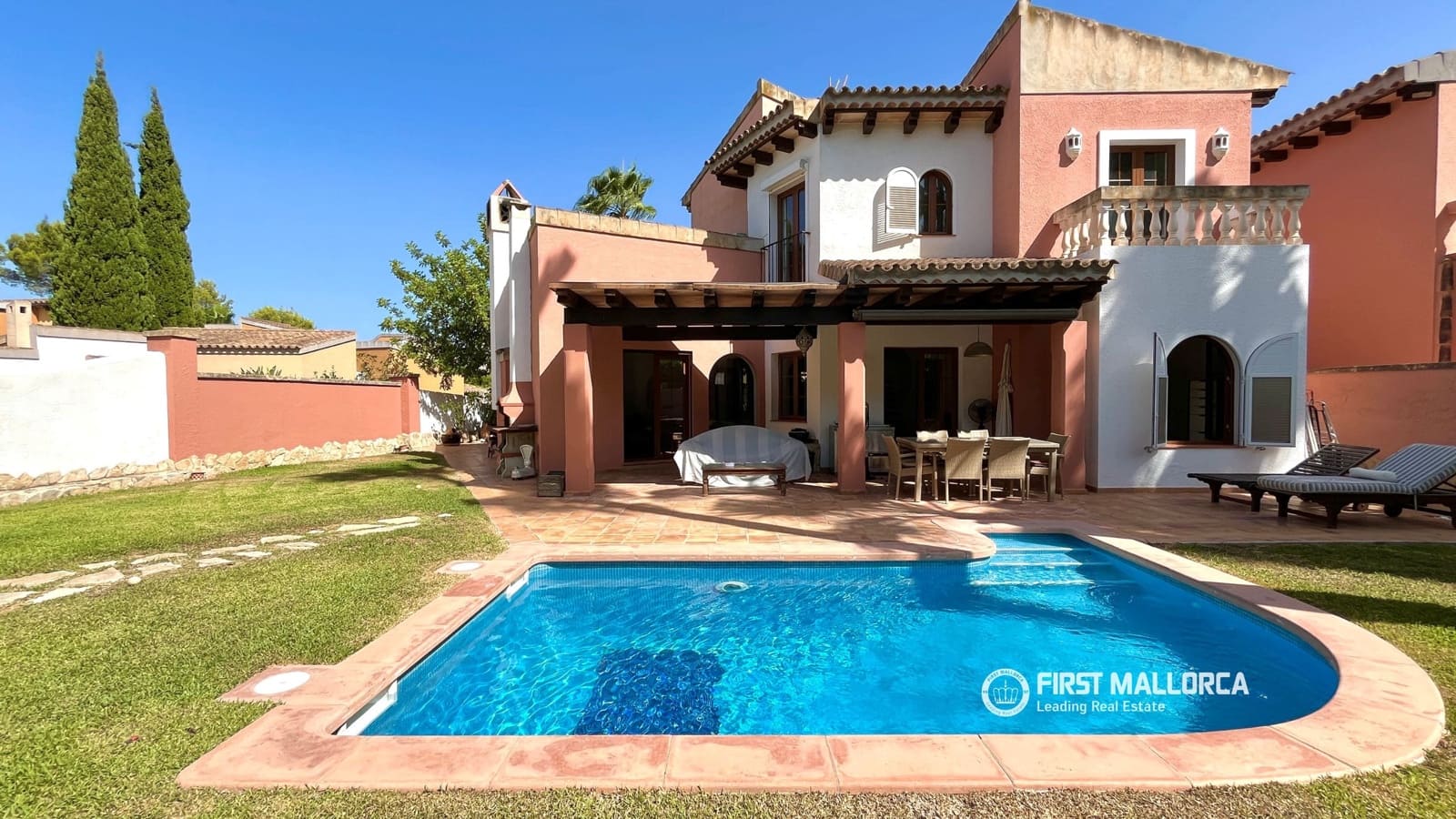 3 Zimmer Villa zu verkaufen in Santa Ponsa mit Pool Garage - 1.250.000 € (Ref: 10009919)