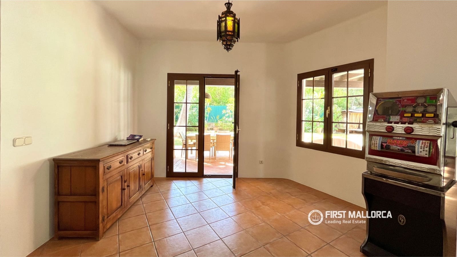 3 Zimmer Villa zu verkaufen in Santa Ponsa mit Pool Garage - 1.250.000 € (Ref: 10009919)