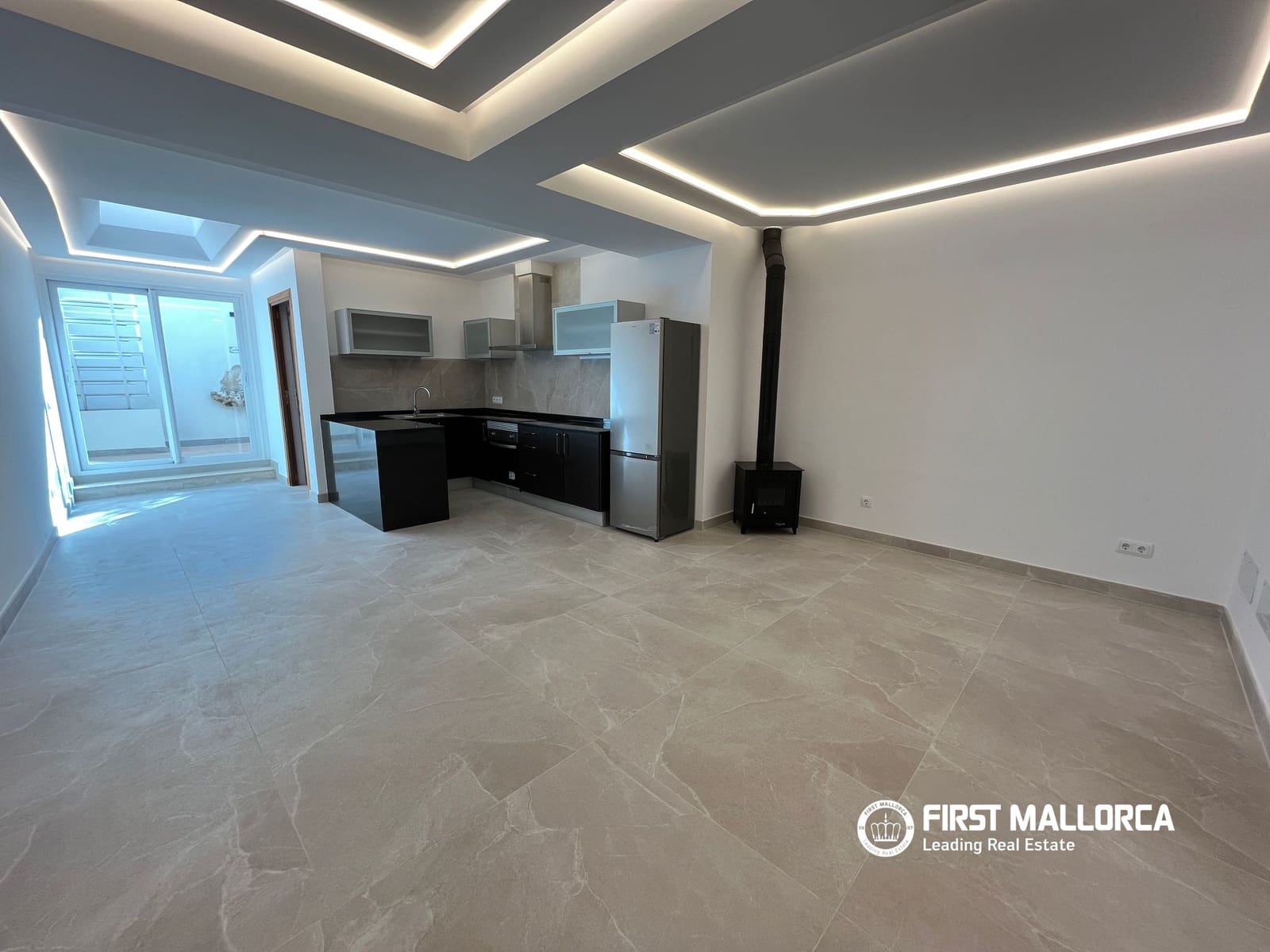 3 sovrum Hus att hyra i Consell - 2 300 € (Ref: 10012608)