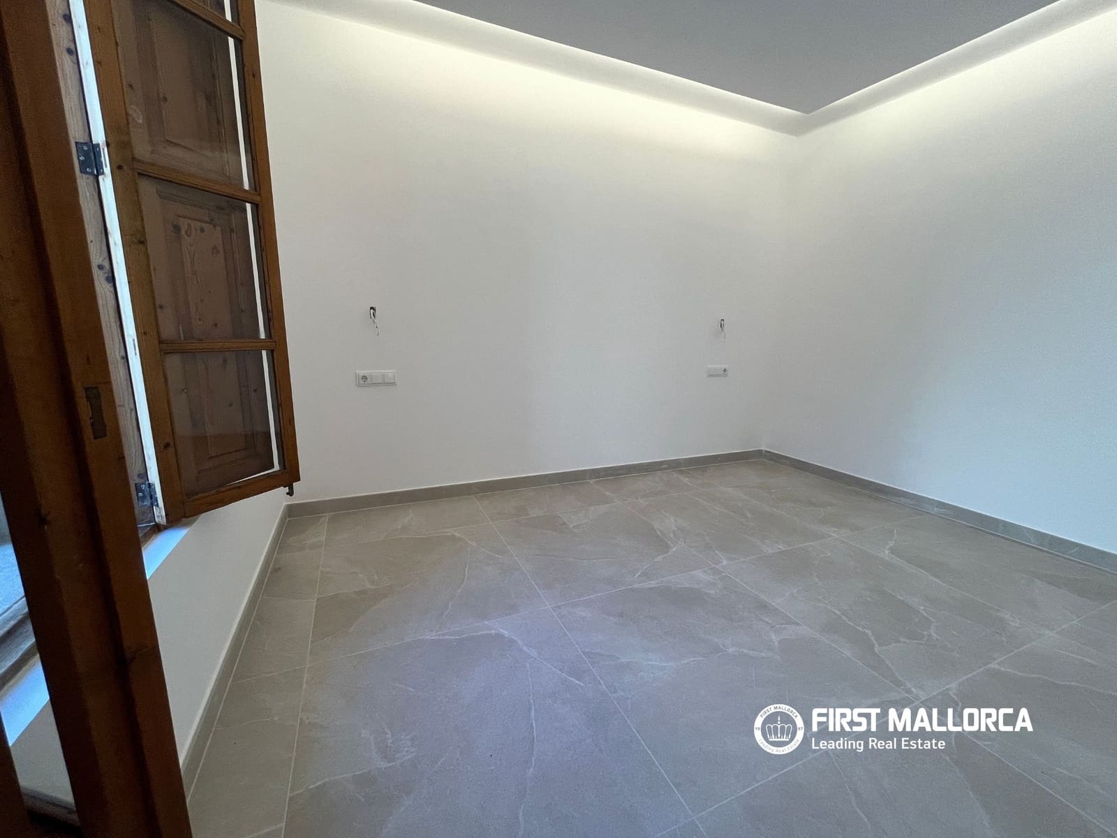 3 sovrum Hus att hyra i Consell - 2 300 € (Ref: 10012608)