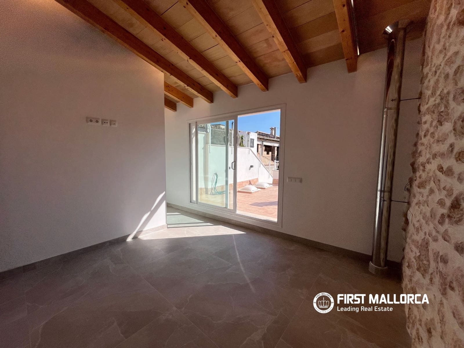 3 sovrum Hus att hyra i Consell - 2 300 € (Ref: 10012608)