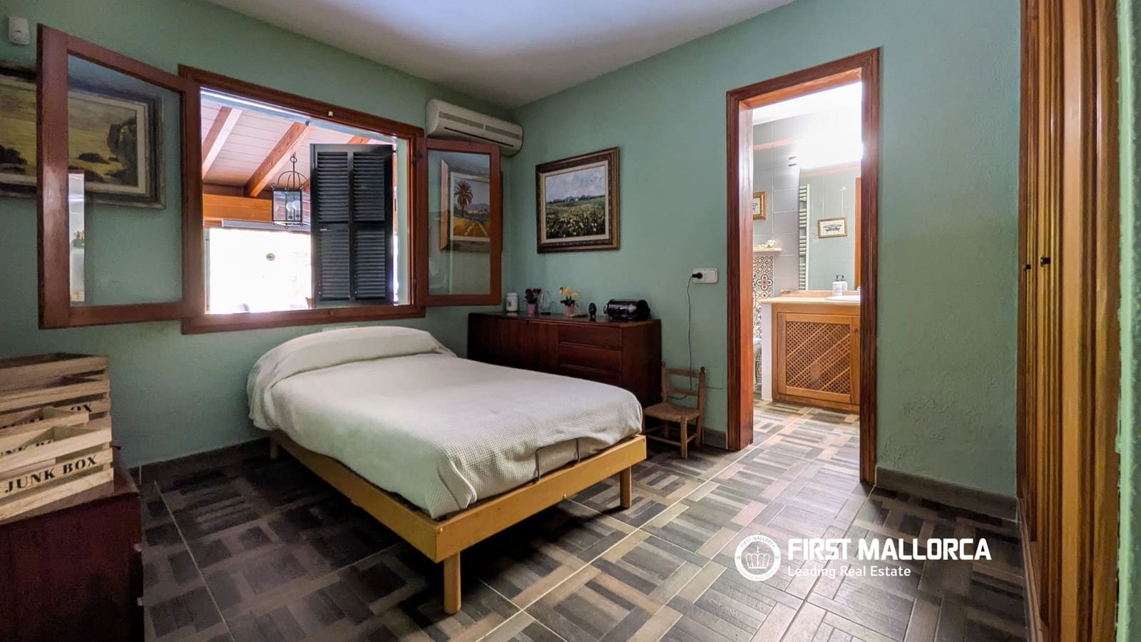 4 bedroom Finca/Country House for sale in Esporles with pool garage - € 1,650,000 (Ref: 10012609)