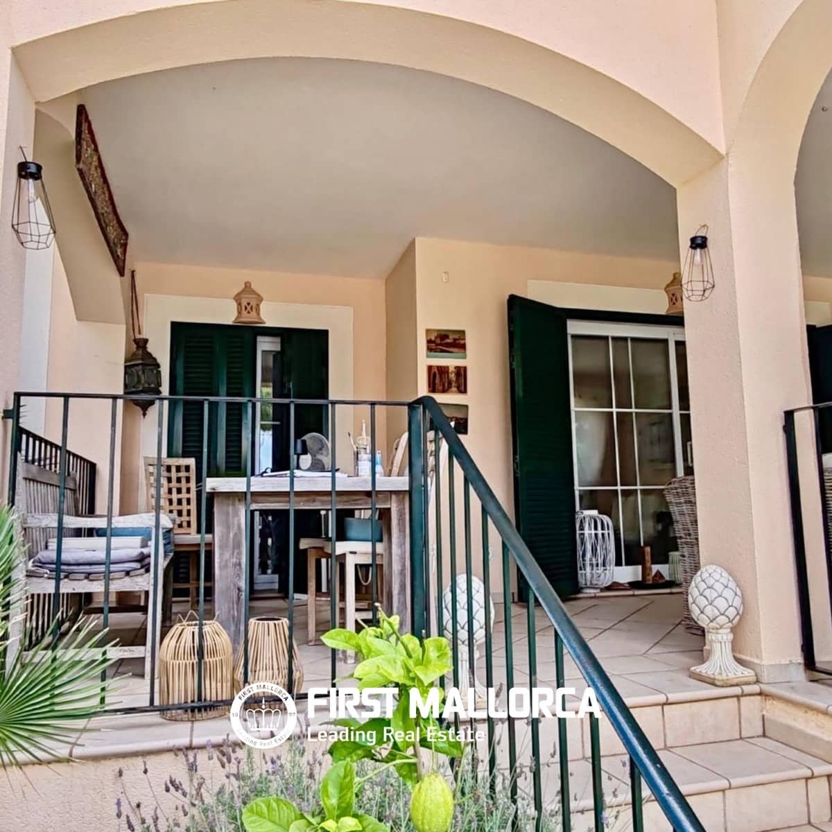 2 bedroom Apartment for sale in Santa Ponsa with garage - € 865,000 (Ref: 10016810)
