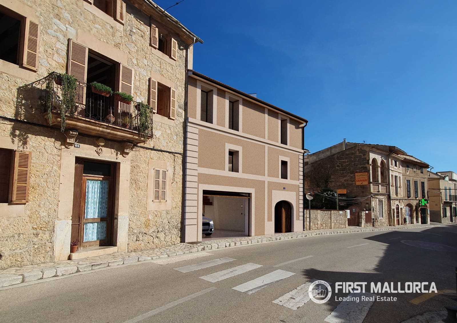 4 bedroom Townhouse for sale in Caimari with garage - € 440,000 (Ref: 10019824)