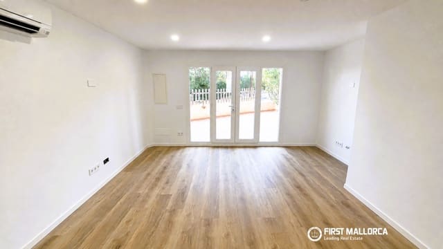3 quarto Apartamento para arrendar em Portocolom, Felanitx - 2 000 € (Ref: 10019825)