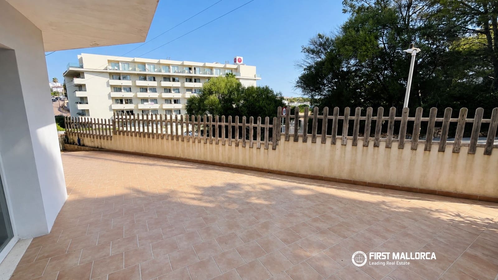 3 quarto Apartamento para arrendar em Portocolom - 2 000 € (Ref: 10019825)