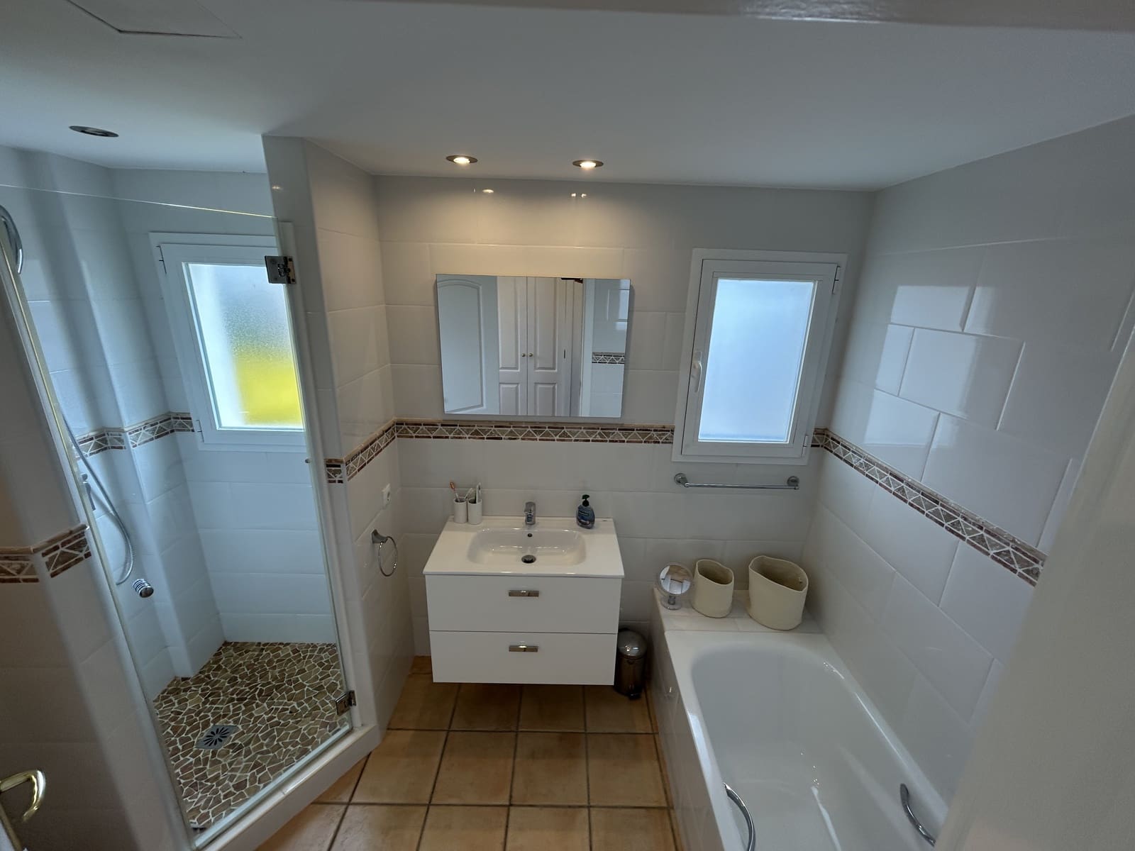 2 chambre Villa/Maison Mitoyenne à vendre à Es Camp De Mar / El Camp De Mar avec piscine garage - 710 000 € (Ref: 10019826)