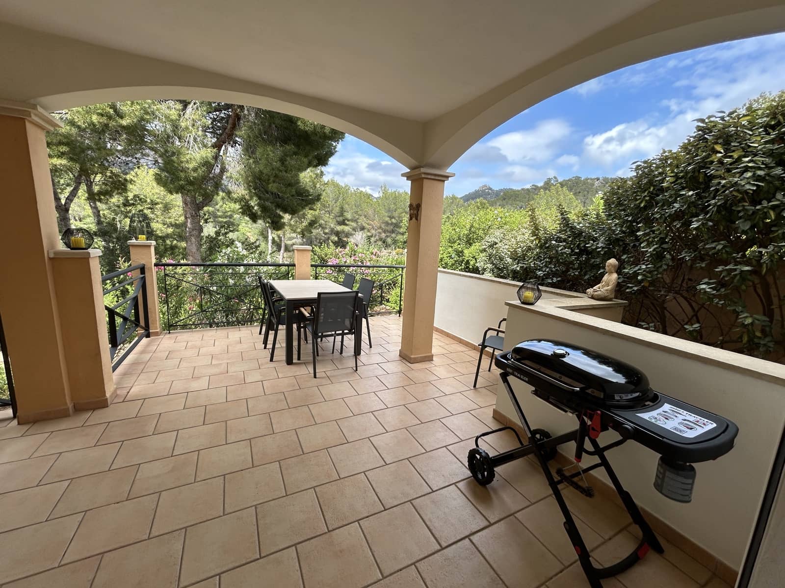 2 chambre Villa/Maison Mitoyenne à vendre à Es Camp De Mar / El Camp De Mar avec piscine garage - 710 000 € (Ref: 10019826)