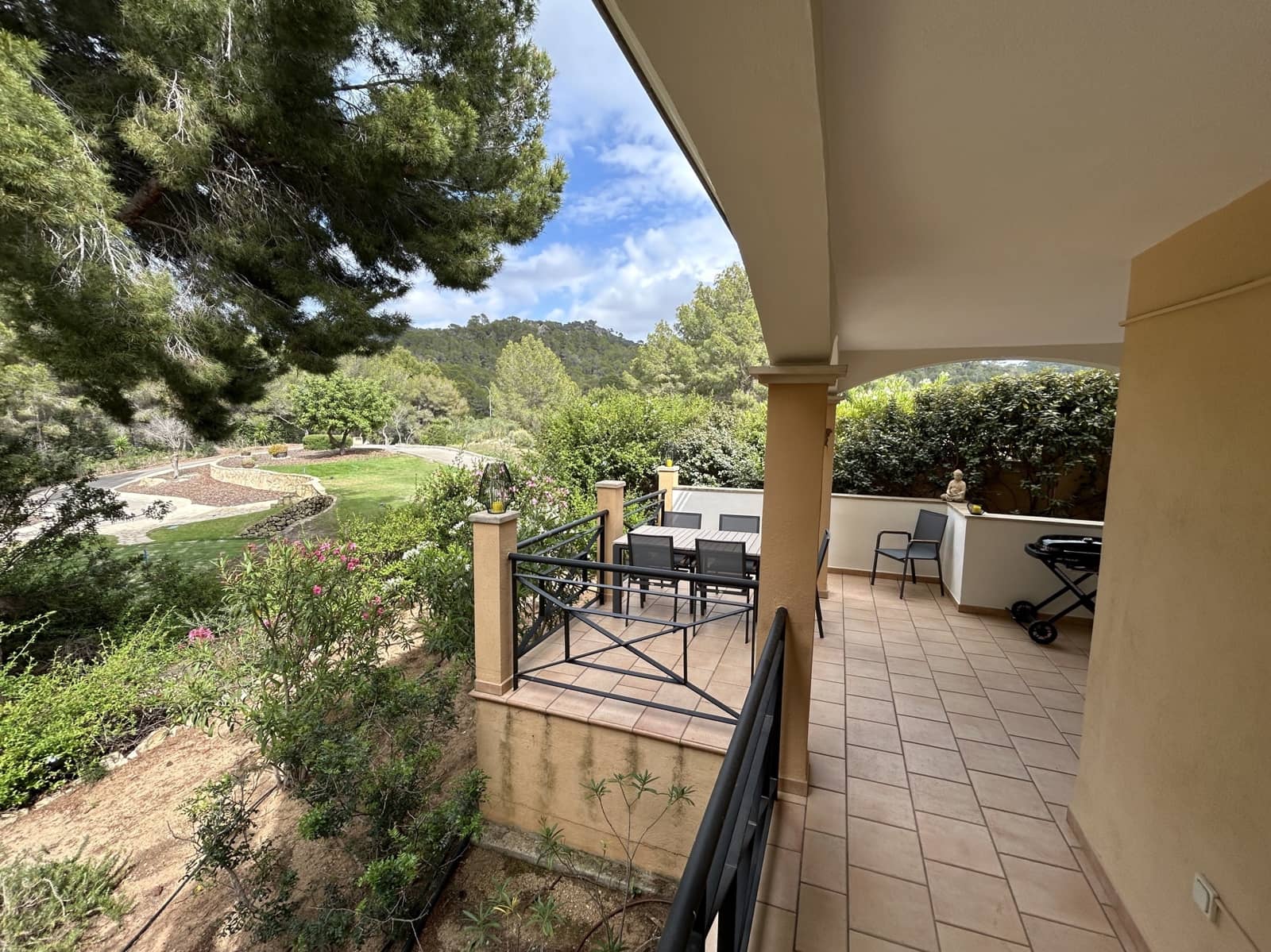 2 chambre Villa/Maison Mitoyenne à vendre à Es Camp De Mar / El Camp De Mar avec piscine garage - 710 000 € (Ref: 10019826)