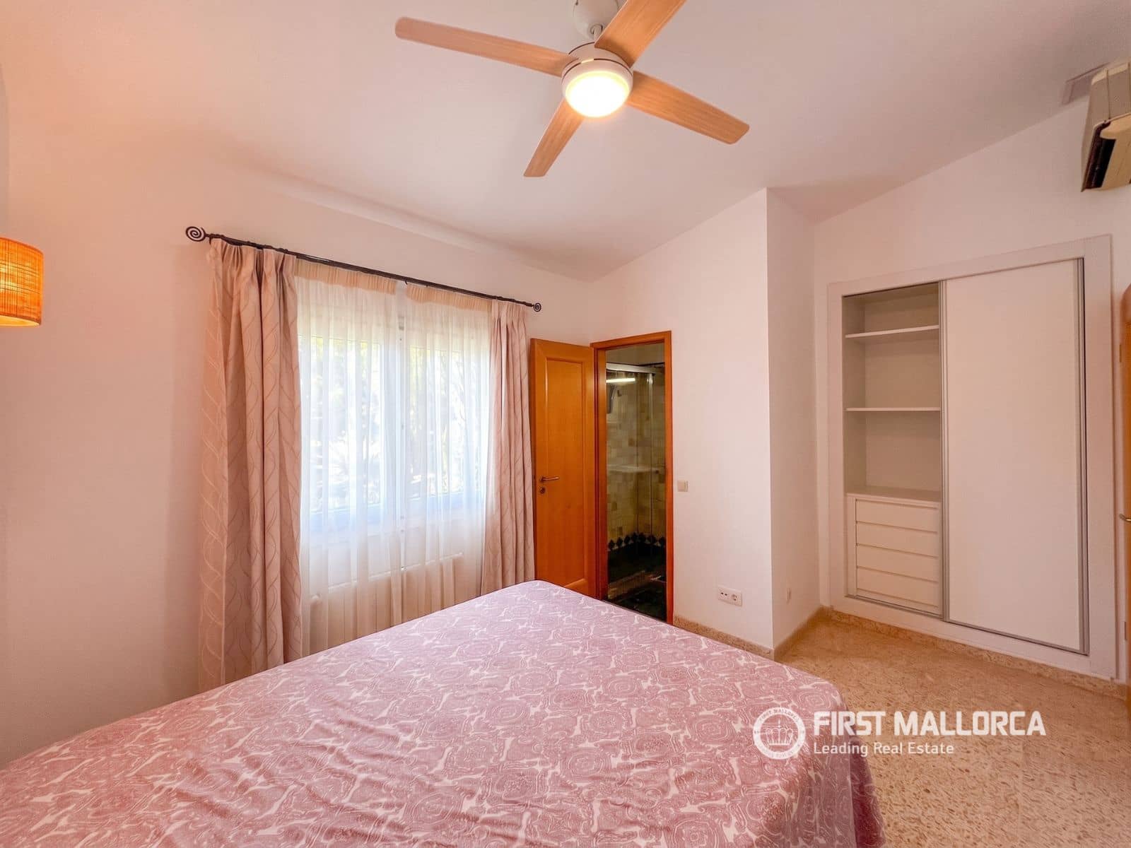 3 bedroom Villa for rent in Costa de la Calma with garage - € 2,800 (Ref: 10021692)