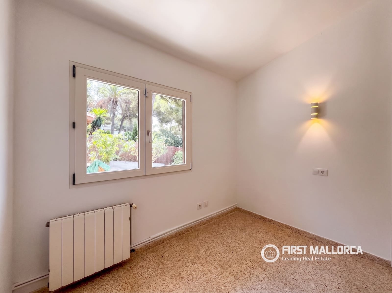 3 bedroom Villa for rent in Costa de la Calma with garage - € 2,800 (Ref: 10021692)