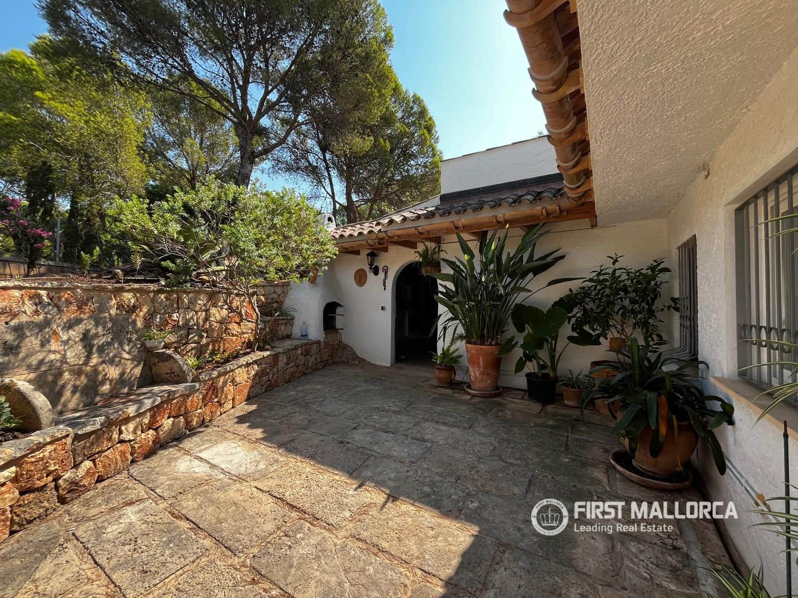 3 bedroom Villa for rent in Costa de la Calma with garage - € 2,800 (Ref: 10021692)