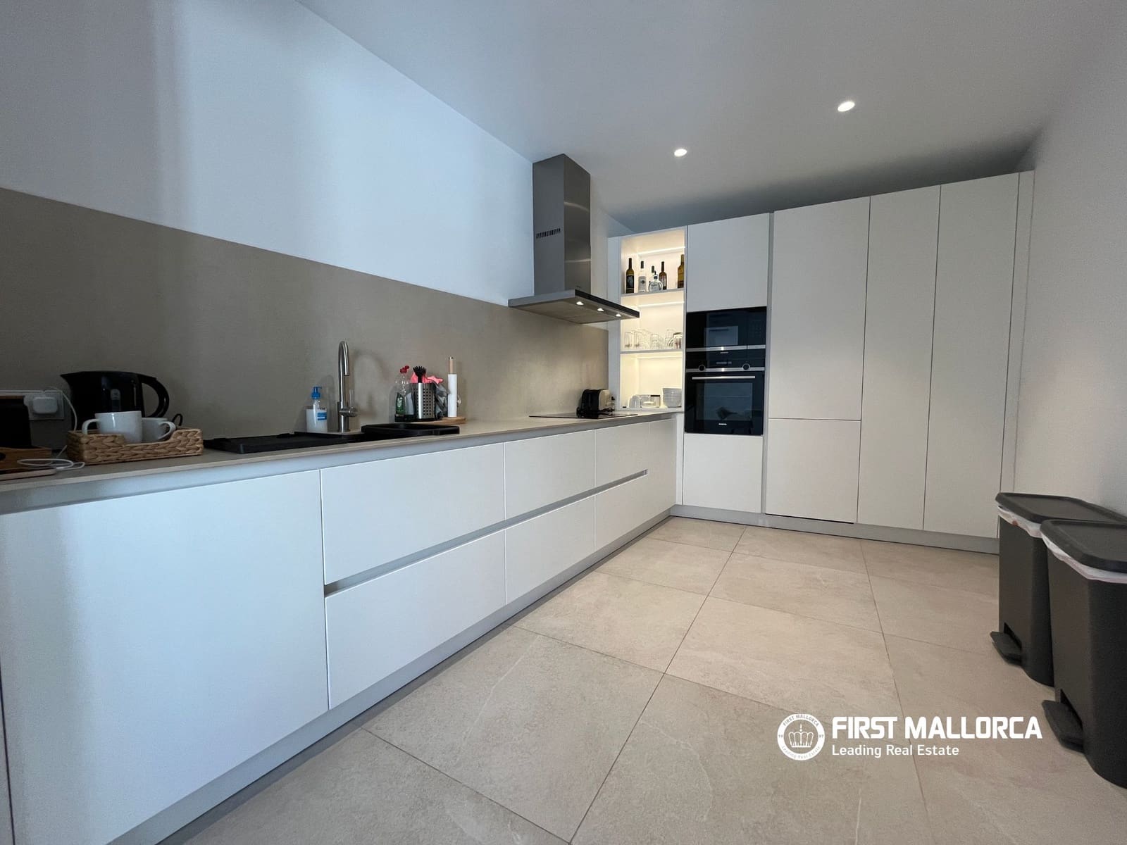 5 sypialnia Dom szeregowy na sprzedaż w Sa Pobla z basenem garażem - 875 000 € (Ref: 10023346)