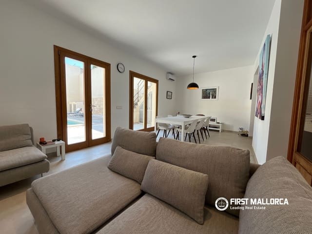 5 makuuhuone Rivitalo myytävänä paikassa Sa Pobla mukana uima-altaan 
autotalli - 875 000 € (Ref: 10023346)