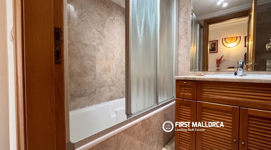 3 bedroom Apartment for rent in Palma de Mallorca with garage - € 3,200 (Ref: 10026569)