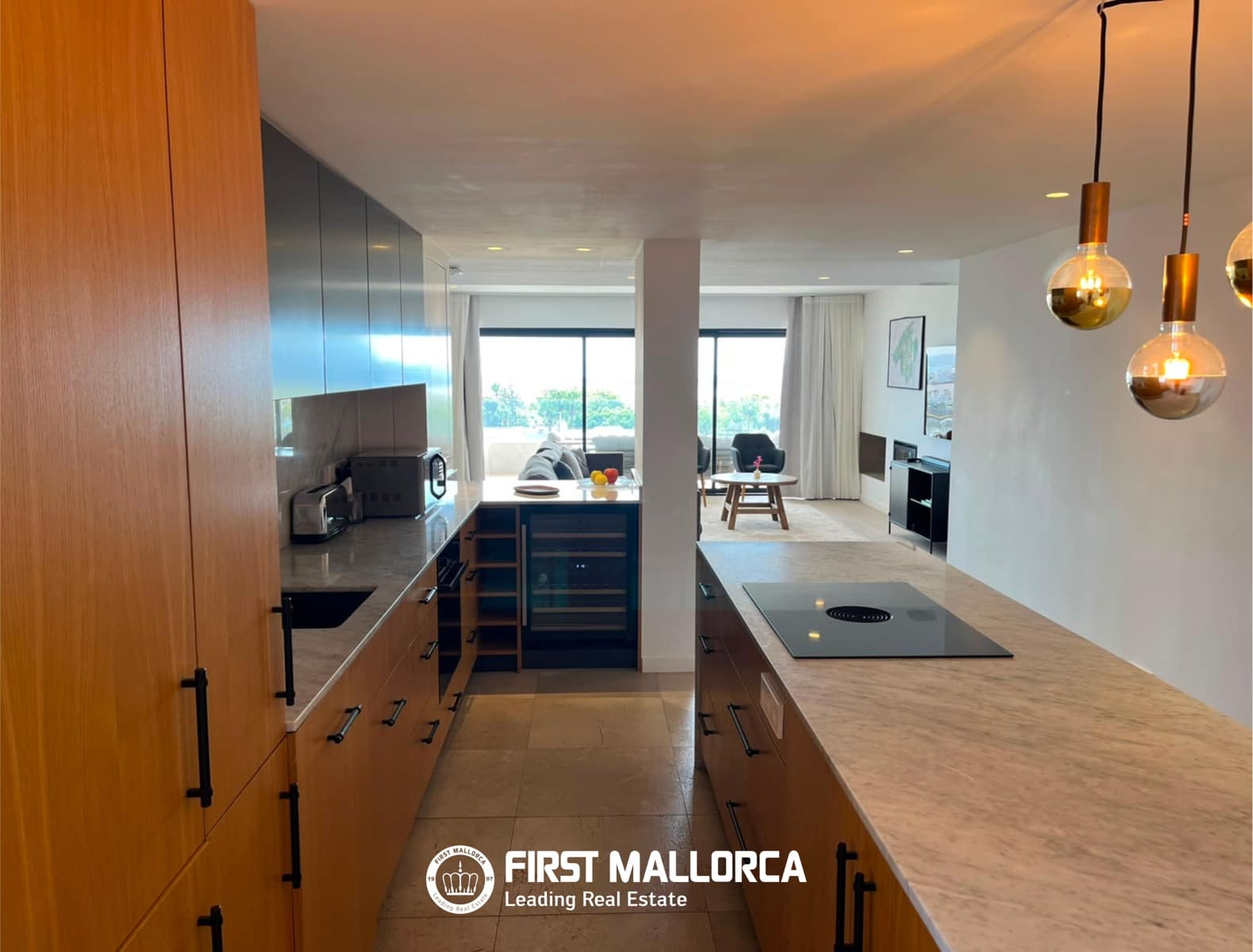 Appartement de 3 chambres à louer à Palma de Mallorca avec piscine garage - 4 000 € (Ref: 10030870)