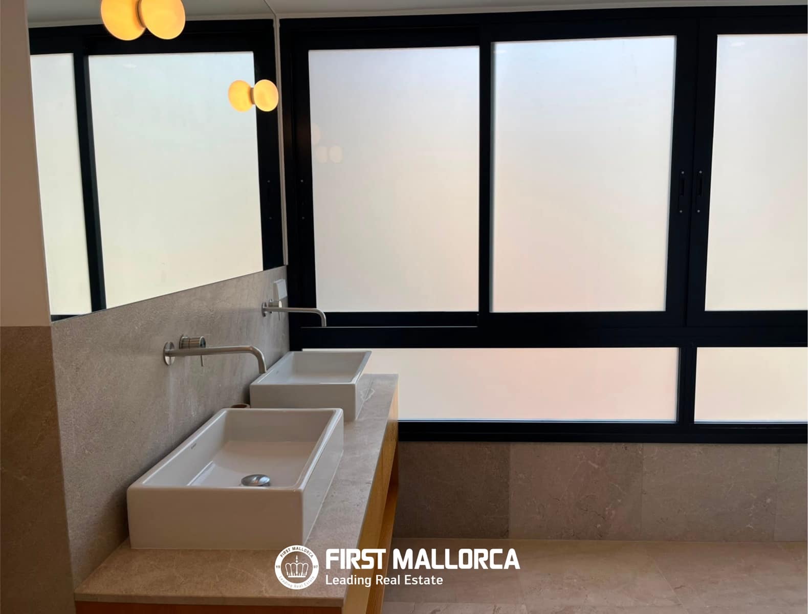 Appartement de 3 chambres à louer à Palma de Mallorca avec piscine garage - 4 000 € (Ref: 10030870)