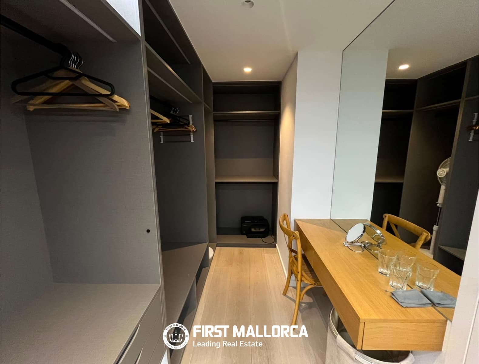 Appartement de 3 chambres à louer à Palma de Mallorca avec piscine garage - 4 000 € (Ref: 10030870)