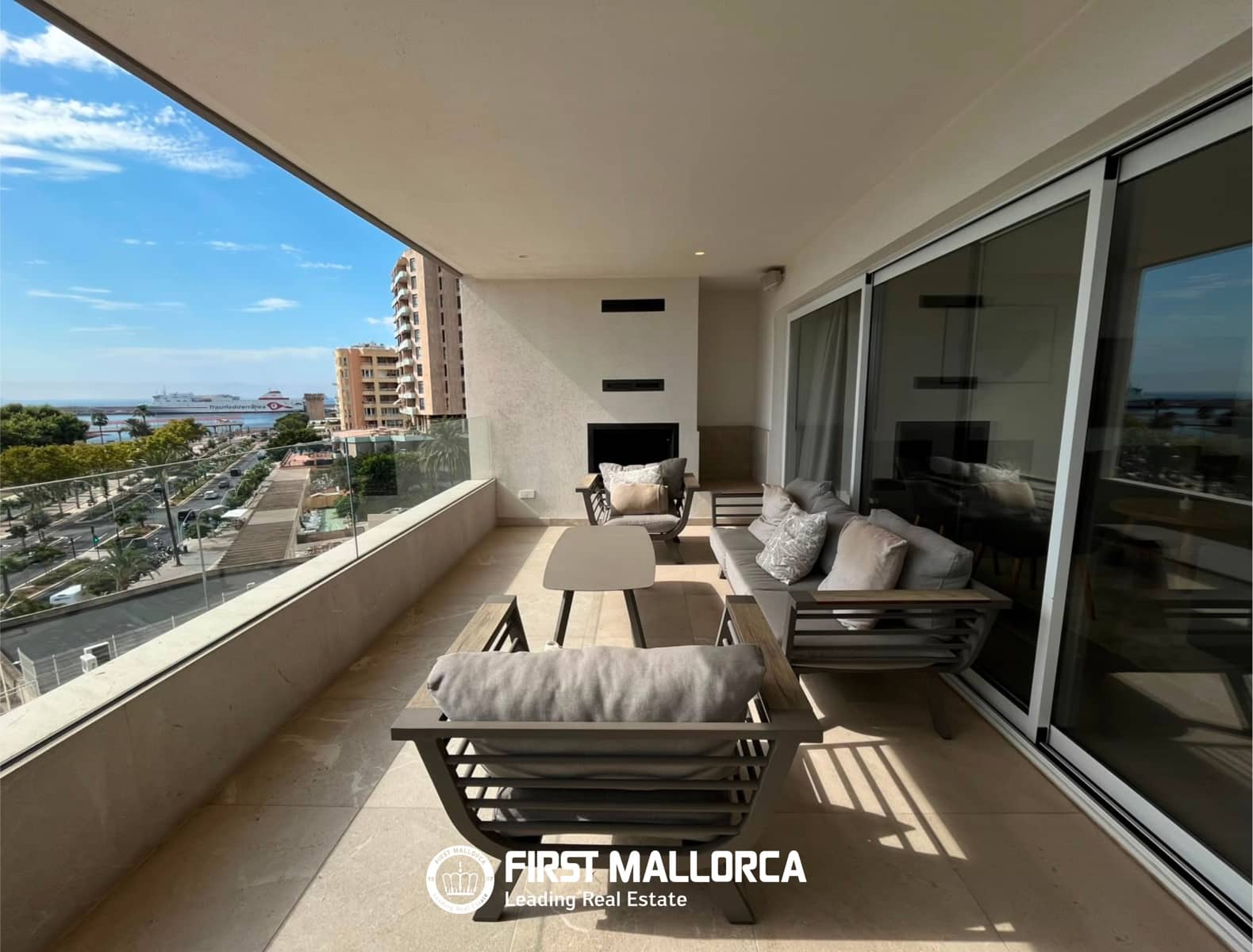 Appartement de 3 chambres à louer à Palma de Mallorca avec piscine garage - 4 000 € (Ref: 10030870)