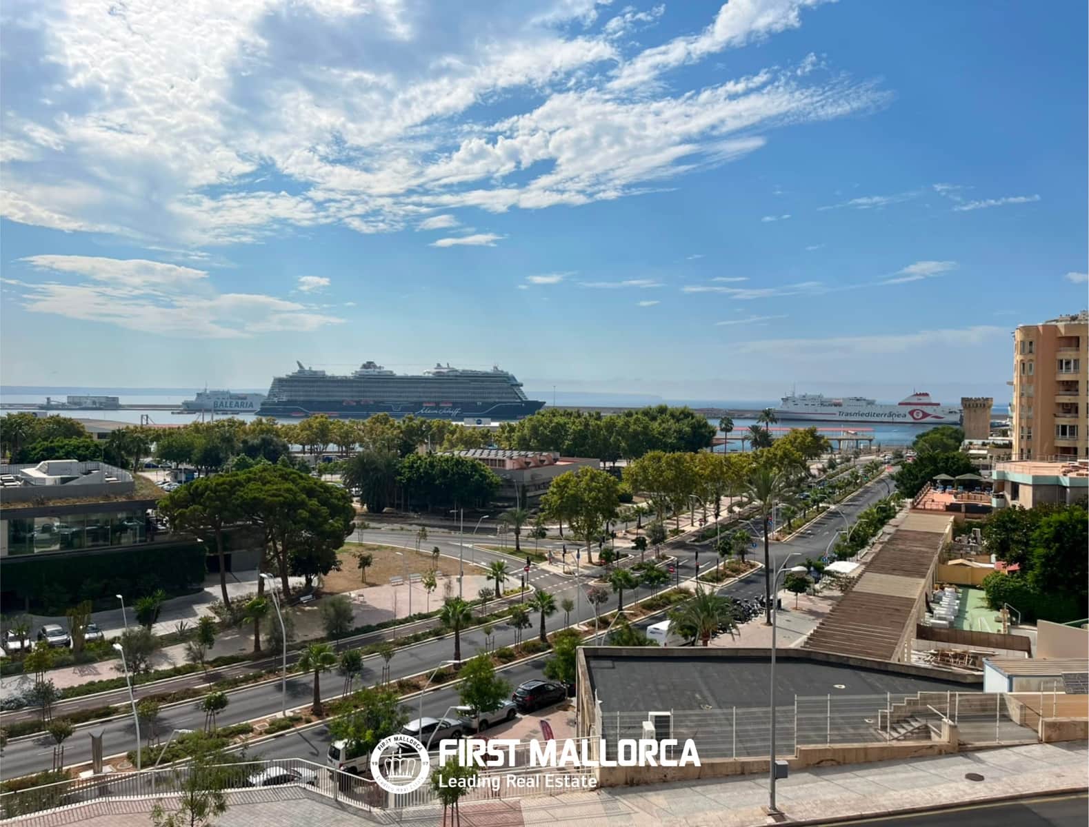 Appartement de 3 chambres à louer à Palma de Mallorca avec piscine garage - 4 000 € (Ref: 10030870)