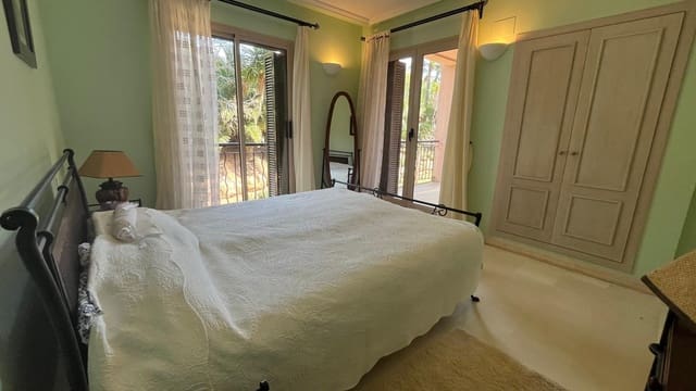 3 sovrum Lägenhet att hyra i Santa Ponsa, Calvià med pool garage - 2 800 € (Ref: 10030871)