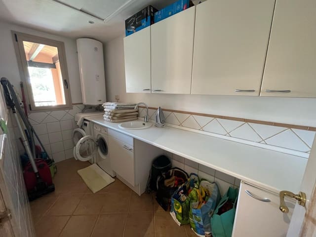 3 sovrum Lägenhet att hyra i Santa Ponsa, Calvià med pool garage - 2 800 € (Ref: 10030871)